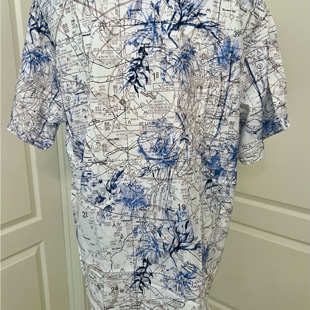 Men's New Pilot Quarters Artistic Blue and White Button Down Shirt - Picture 4 of 11